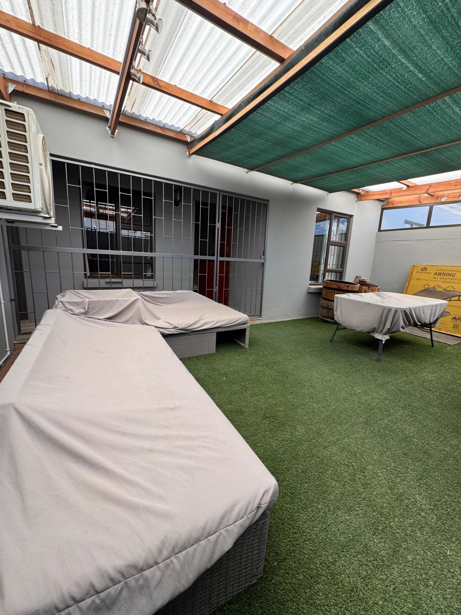 2 Bedroom Property for Sale in Strand South Western Cape